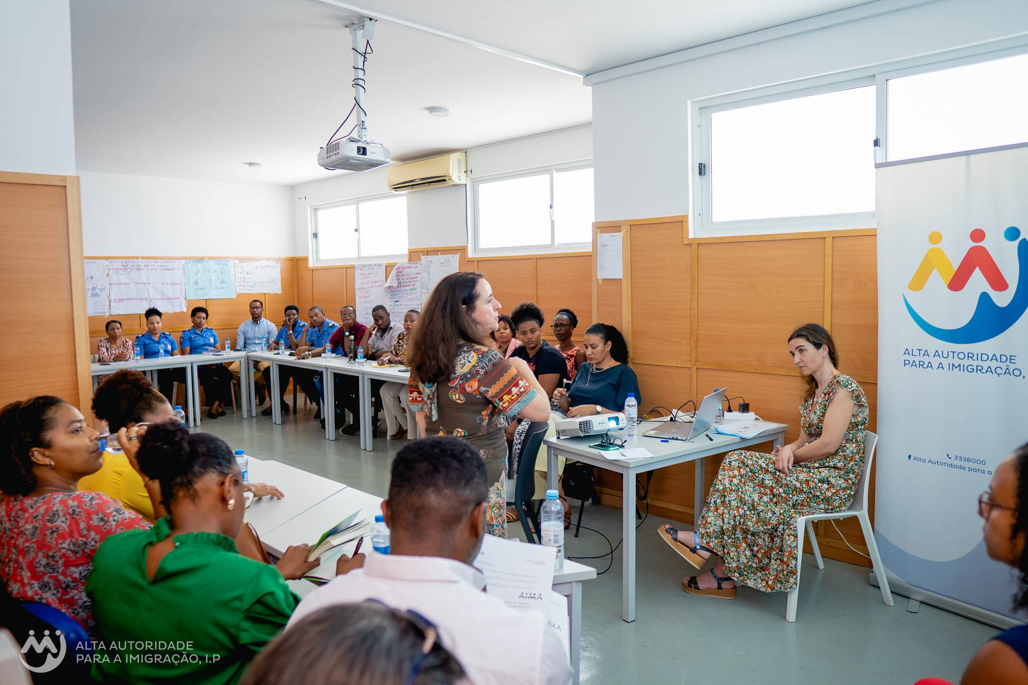 Formação_em_Mediação_Intercultural_e_Atendimento_ao_público_capa.jpg